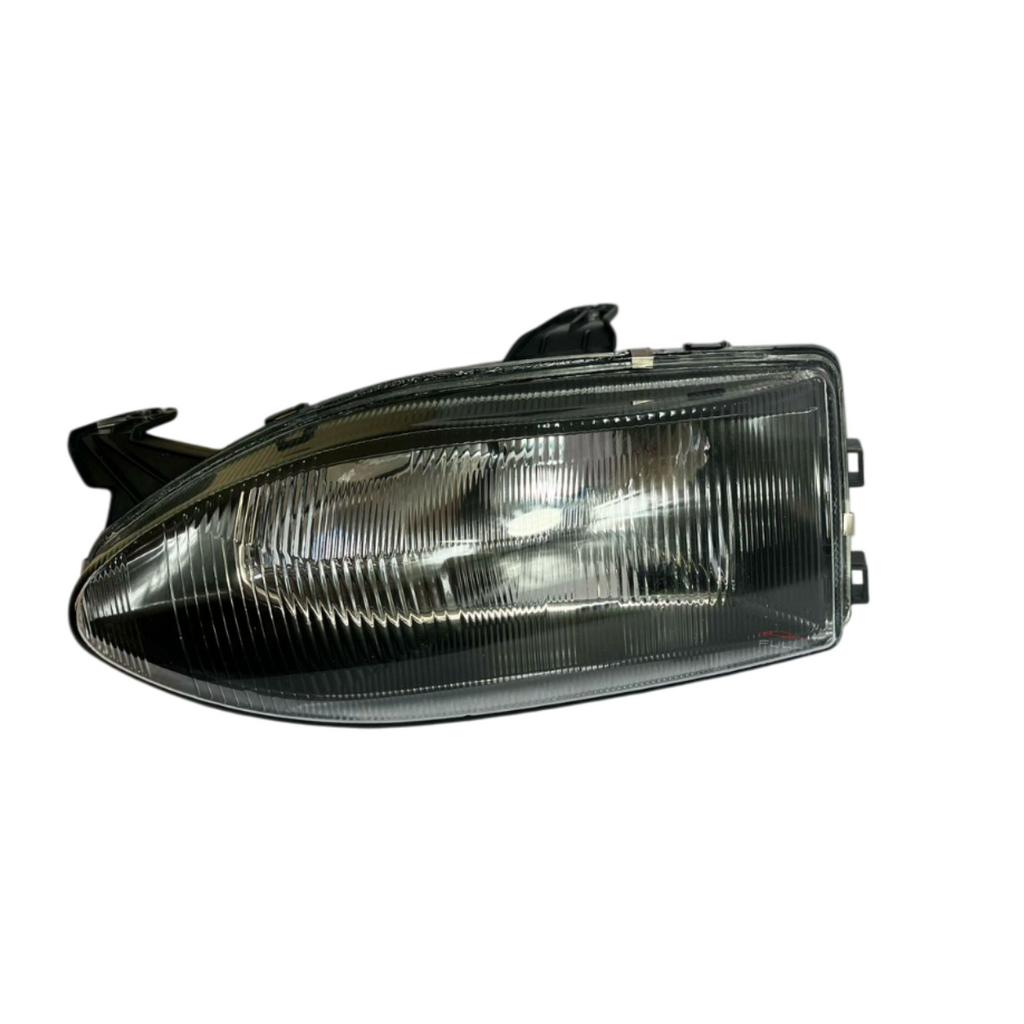 Farol Mascara Negra Esquerdo Palio Siena 1996 97 98 A 2000